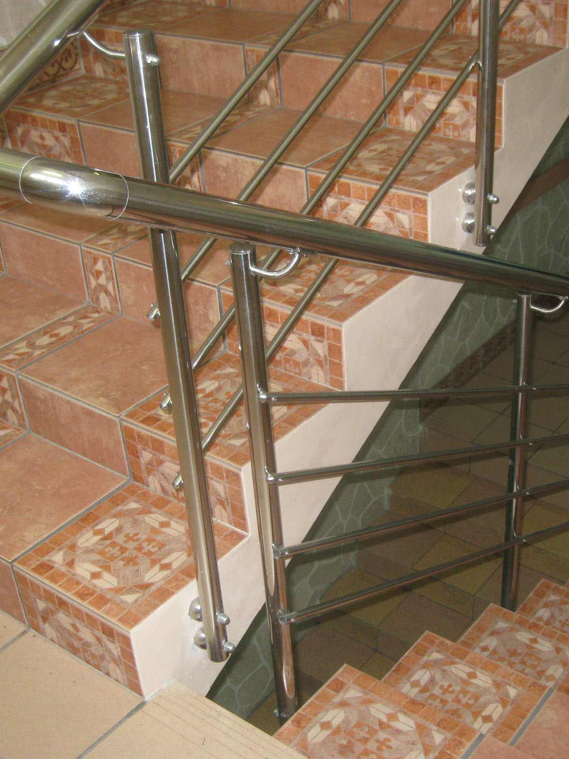 Перила из нержавеющей стали с боковым креплением поручня — изображение 11